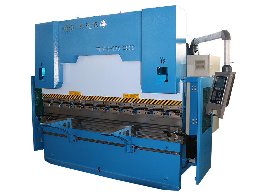 WE67K-125/2500 CNC Press Brake